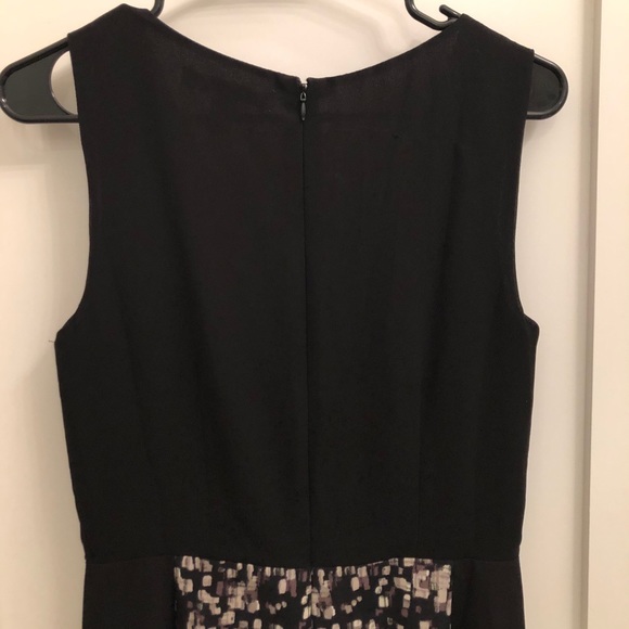 Two-Toned Black Patterned Dress - Picture 7 of 10